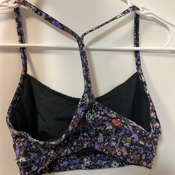 Flow Y Bra. - Picture 2 of 2